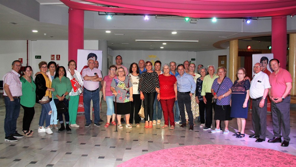 El PSOE ejidense promete una Oficina de Atención a los Mayores "que evite la brecha administrativa"
