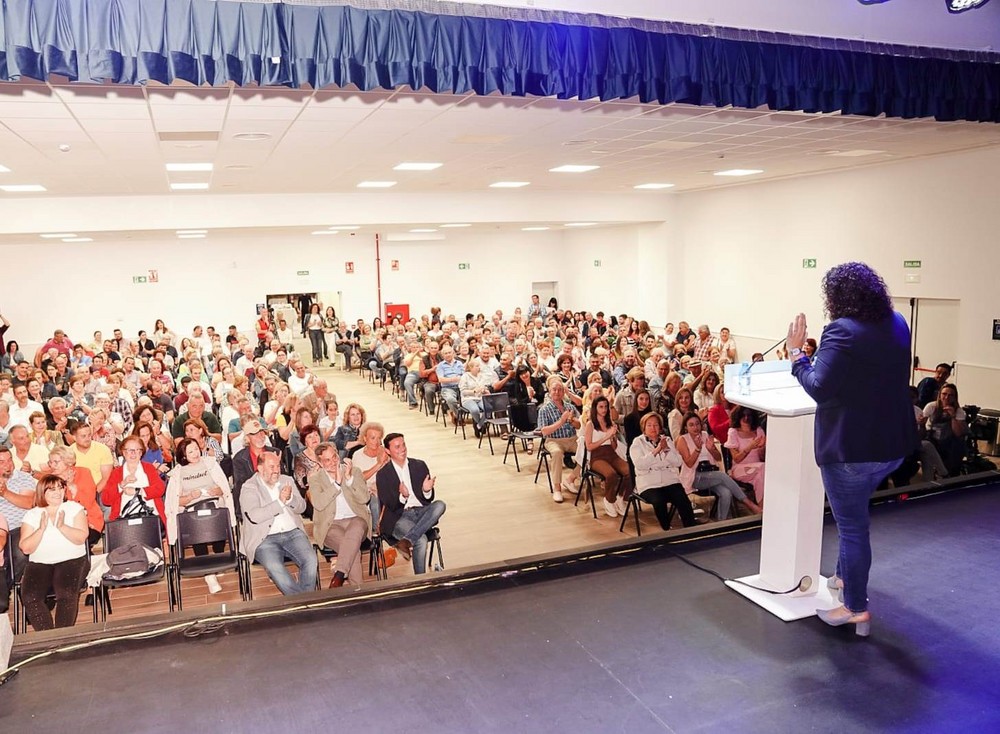 Nuria Rodríguez presenta su proyecto comprometido con el crecimiento y la prosperidad de Balanegra