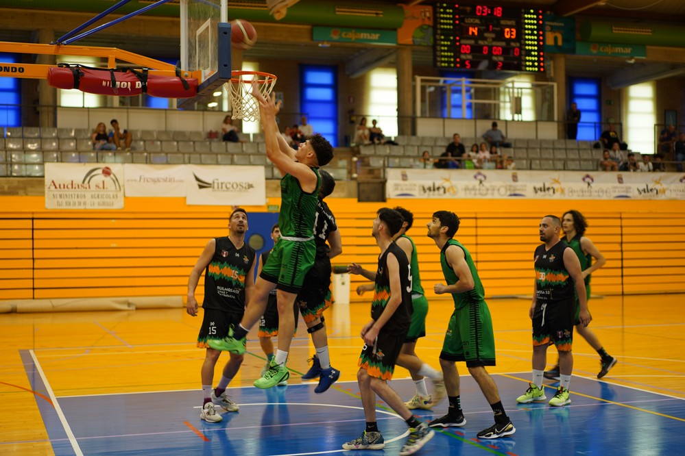 Tecnobioplant Baloncesto Murgi vs Adra en la final provincial de baloncesto