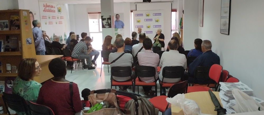 El secretario de Estado de Derechos Sociales atiende las demandas de las trabajadores del sector del manipulado