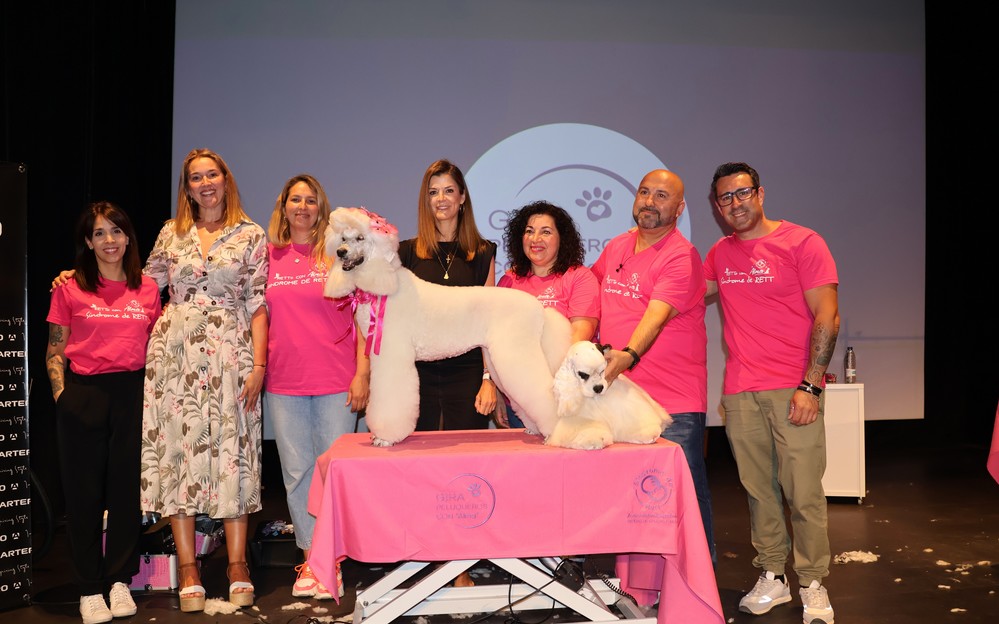 La II edición de ‘Peluqueros con Alma’ inicia en El Ejido su gira por España para apoyar a la Asociación española de Síndrome de Rett