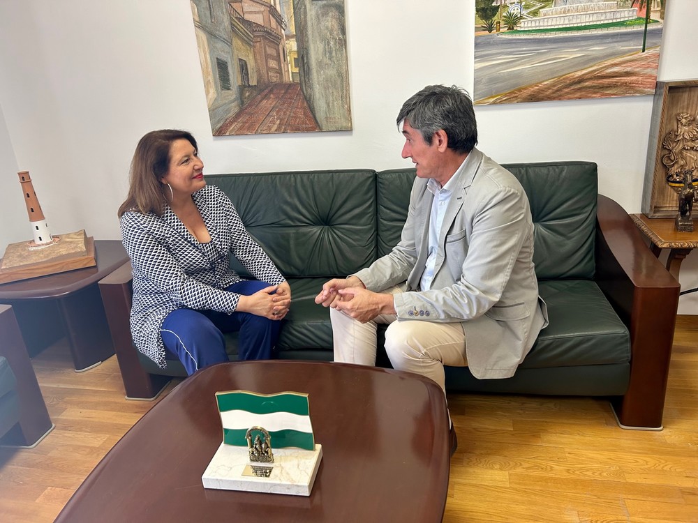 Junta y Ayuntamiento de Adra analizan el proyecto de obras de depuración en La Alcazaba y Guainos