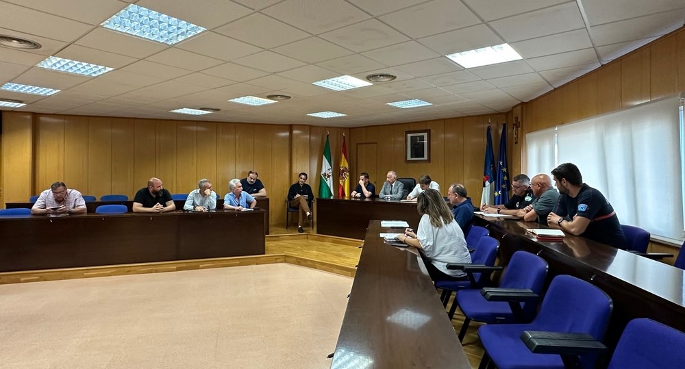 El Ayuntamiento de Roquetas amplía el dispositivo especial de seguridad y limpieza para la noche de San Juan