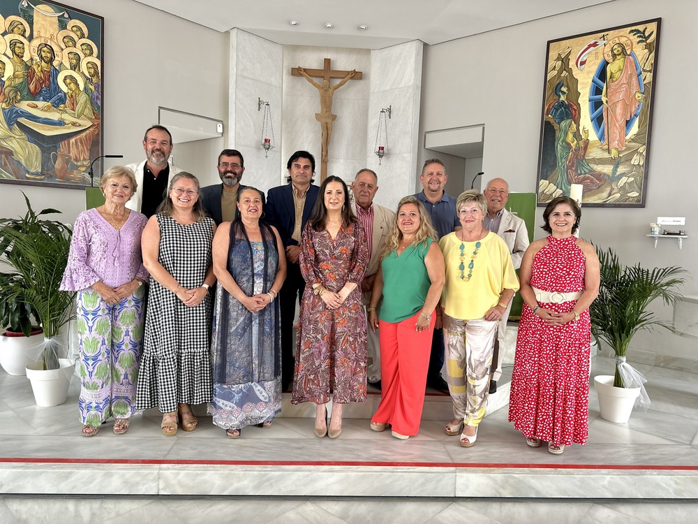 Alicia García Lobato anuncia su candidatura a hermana mayor de la Hermandad de Nuestra Señora del Rocío de El Ejido