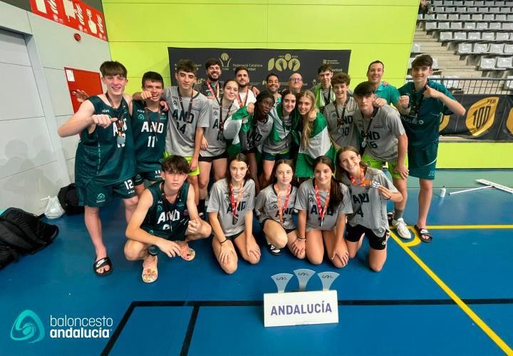 La jugadora del CB La Mojonera Elena Gomes, subcampeona de  España con la selección andaluza