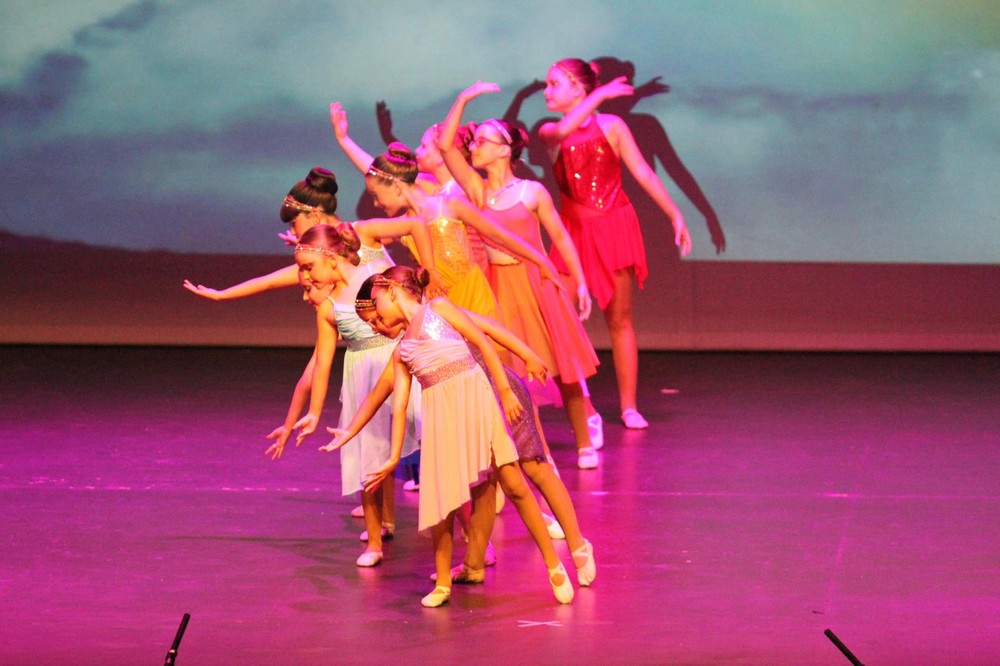 Danza y solidaridad contra el cáncer en el Festival de Danza Adagio