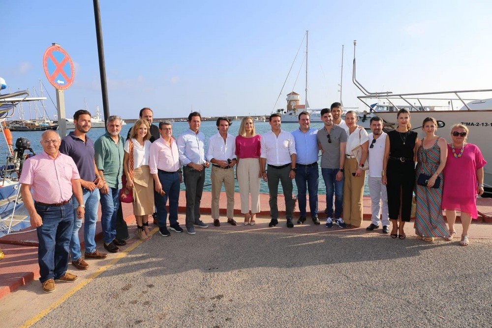 José María Aznar visita Almerimar para trasladar el proyecto de Feijóo con el que derogar a Pedro Sánchez