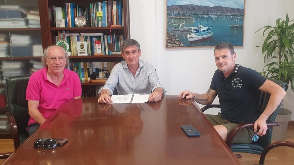 El CF Adra mantiene una reunión con el alcalde para presentarle un “ambicioso” proyecto para 2023/2024