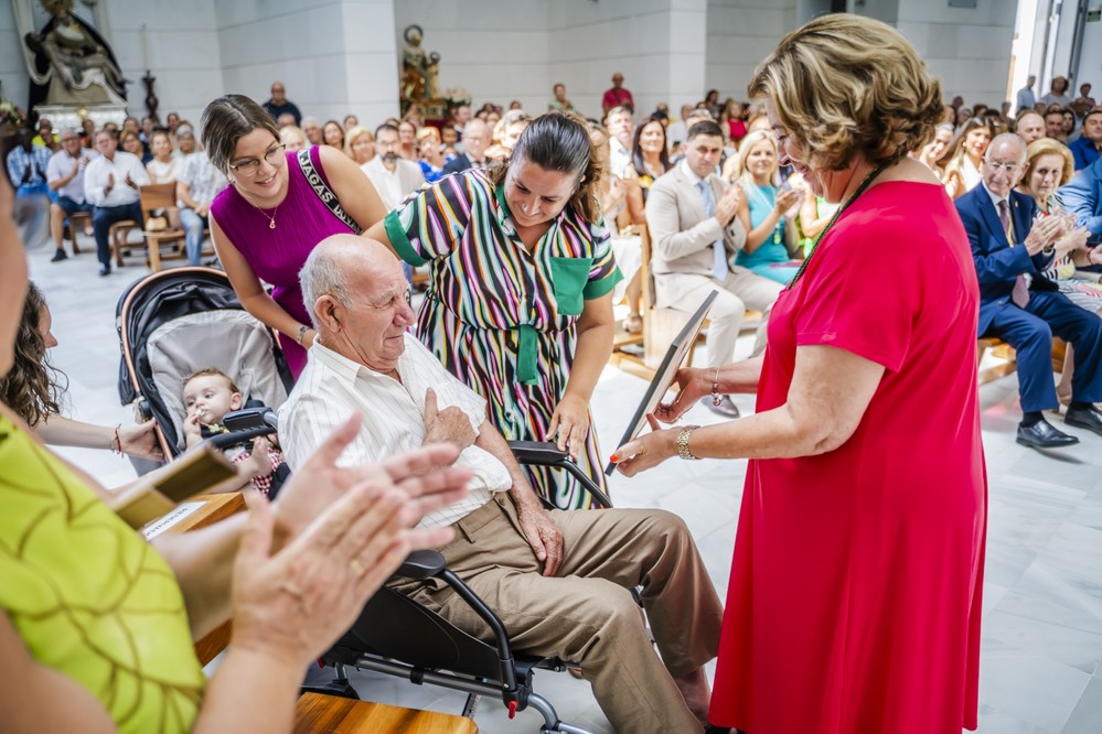 Homenaje a Francisco Muñoz Alcaraz “Pistolo”, el pescador de más edad de El Puerto