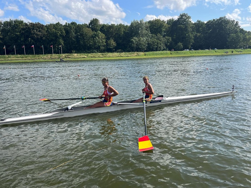 Bronce para el remo andaluz en la competición europea de Ámsterdam (Países Bajos) con el dos sin timonel de Sara y Sofía Naboni (Club Tiempo Libre El Ejido)