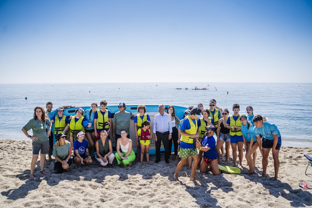 Quince jóvenes disfrutan de las actividades deportivas náuticas en la VIII edición de Verano Pictodivertido