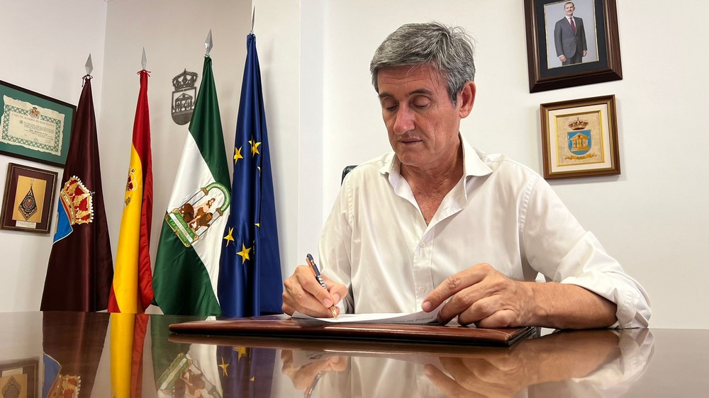 Manuel Cortés reitera su solicitud a la Subdelegación del Gobierno de reforzar la seguridad en la costa