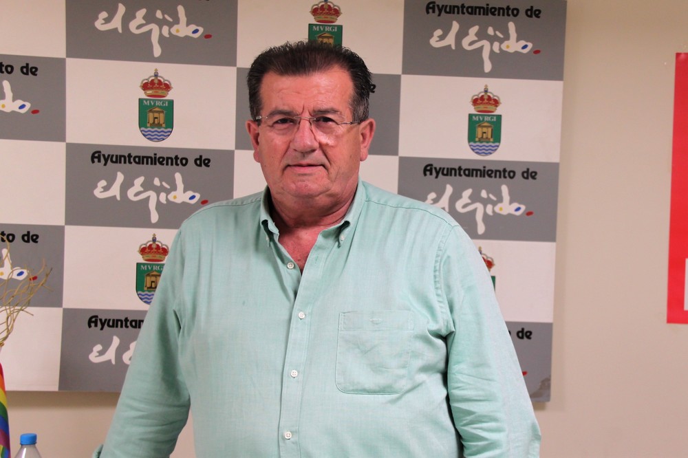 El PSOE critica el colapso que ha sufrido este verano la Atención Primaria en El Ejido