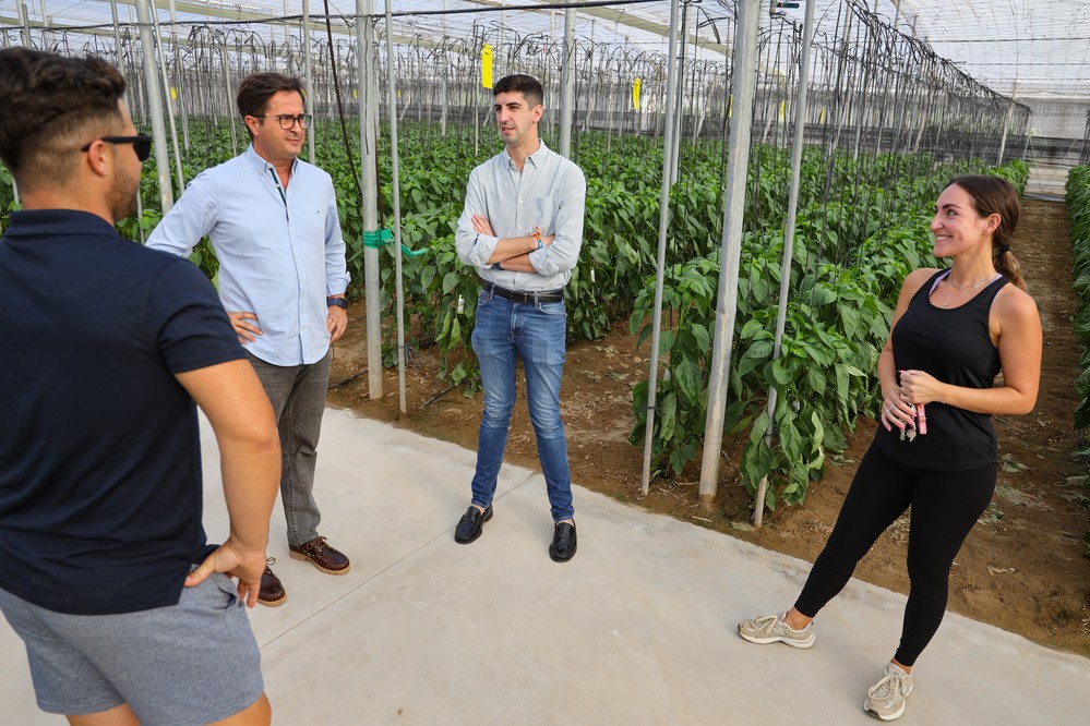 El alcalde pide “precios justos” y “seguir ganando en competitividad” en el inicio de la campaña agrícola en El Ejido