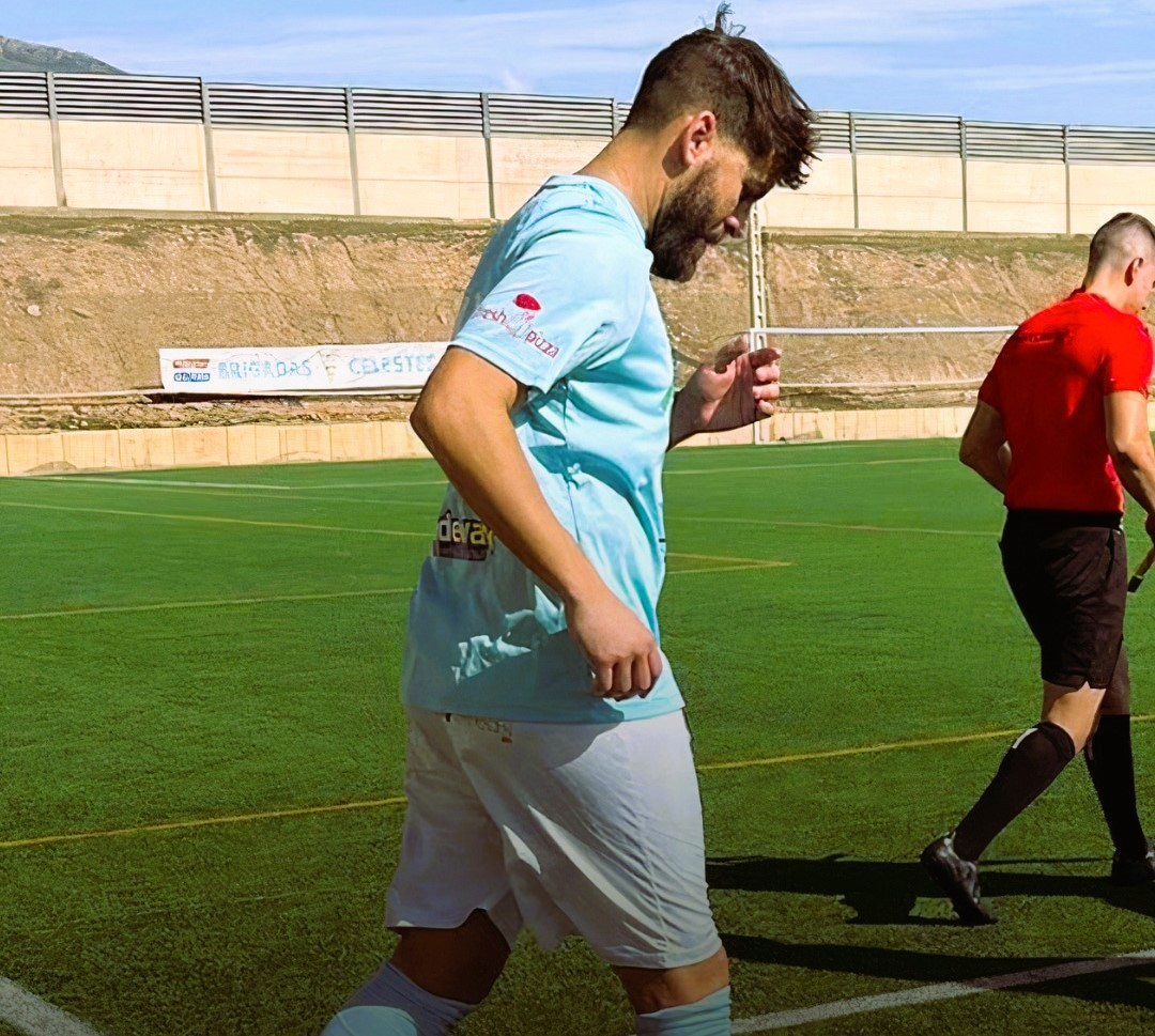 El Poli Ejido empezará con derbi una liga que recuperará duelos clásicos