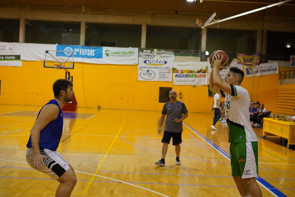 Baloncesto Murgi vence a Jaén Paraíso Interior (82-85) y lleva 2 de 3 victorias en pretemporada