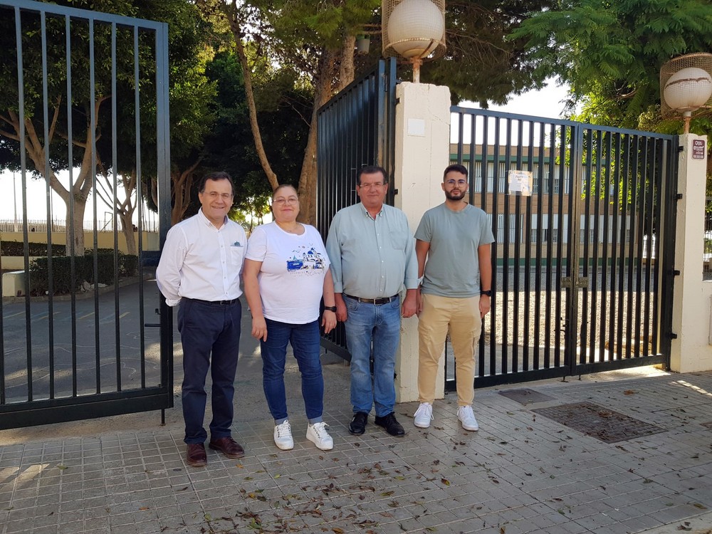 El PSOE acusa al alcalde de tapar los incumplimientos de Moreno Bonilla con los centros educativos de El Ejido