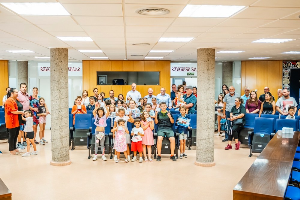 Amat entrega los premios de los concursos celebrados con motivo de la Semana Europea de la Movilidad