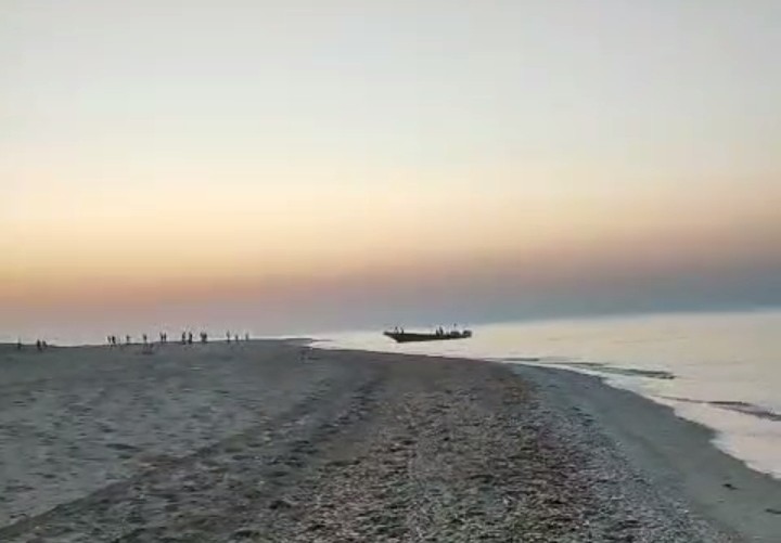 Cuatro heridos en el último desembarco de patera en Almerimar