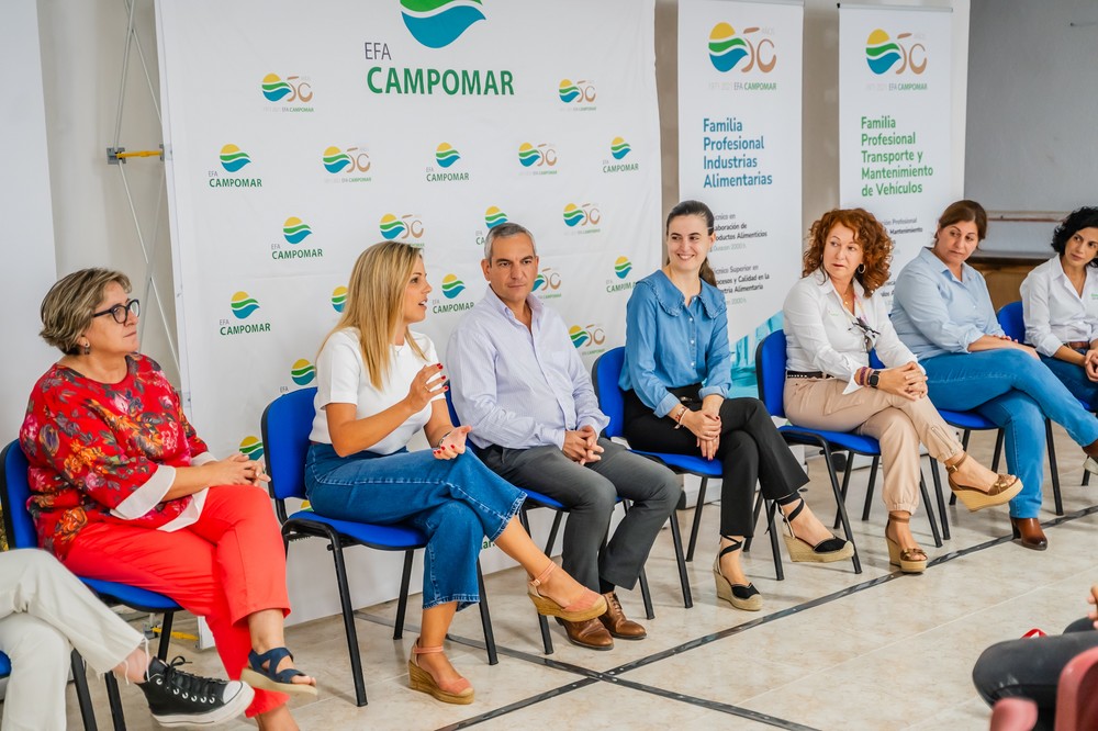 El Ayuntamiento de Roquetas reconoce el papel de la mujer en el ámbito agrícola con motivo del Día Internacional de la Mujer Rural