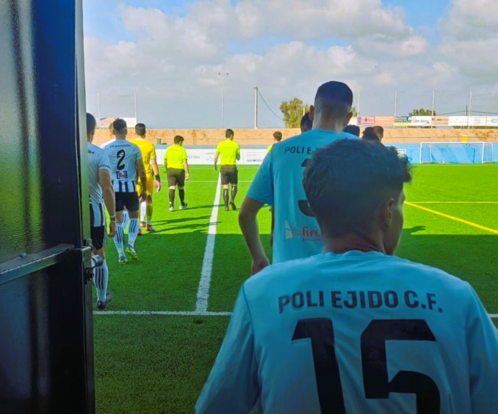Simulando la fase de ascenso, el Poli Ejido juega con el Atlético Bellavista por el segundo puesto