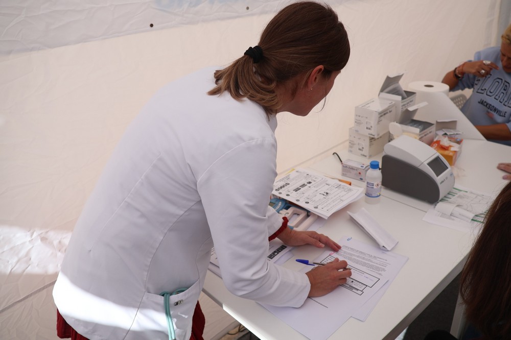 La X Semana Saludable se pone en marcha con la realización de pruebas farmacéuticas gratuitas en la Plaza Mayor