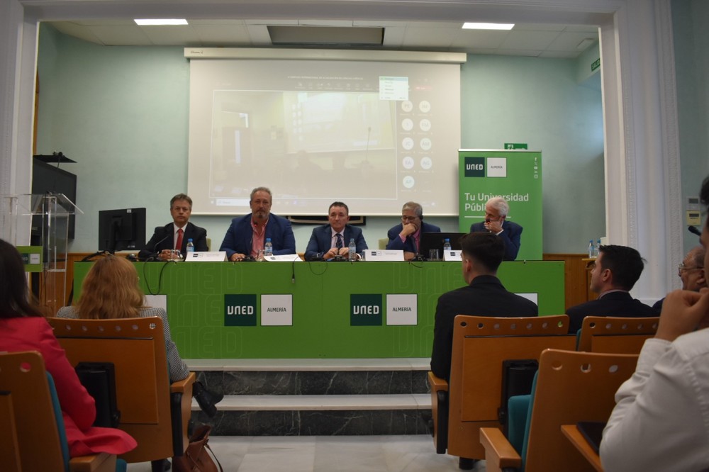 Ayuntamiento de El Ejido y UNED analizan la Ley de Función Pública de Andalucía: novedades legislativas, reglamentarias e inmersión digital