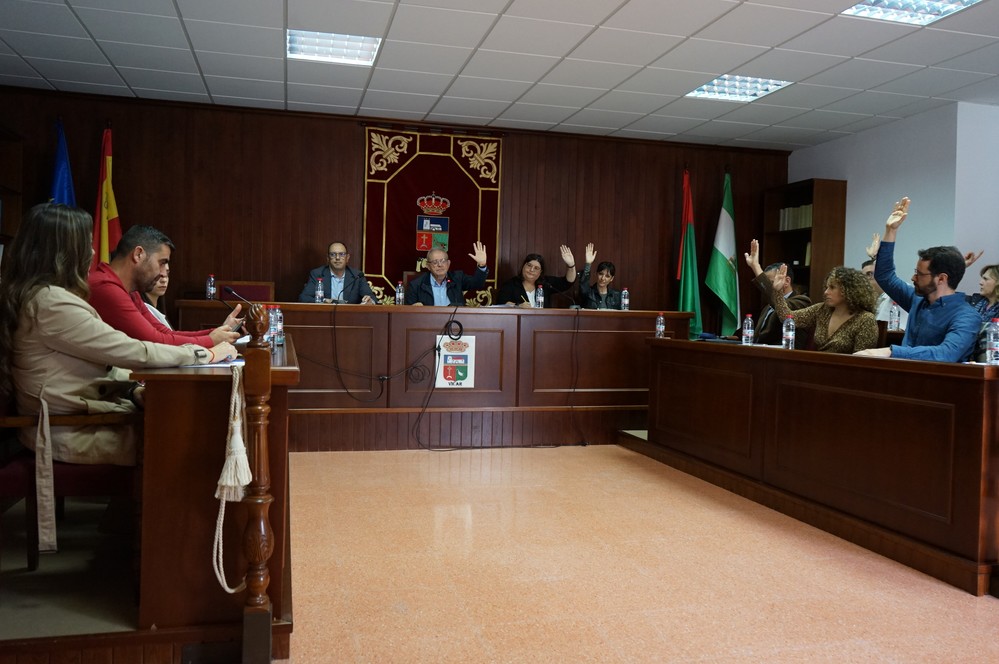 El Pleno de Vícar aprueba la actualización de las ordenanzas fiscales reguladoras de varios impuestos y tasas