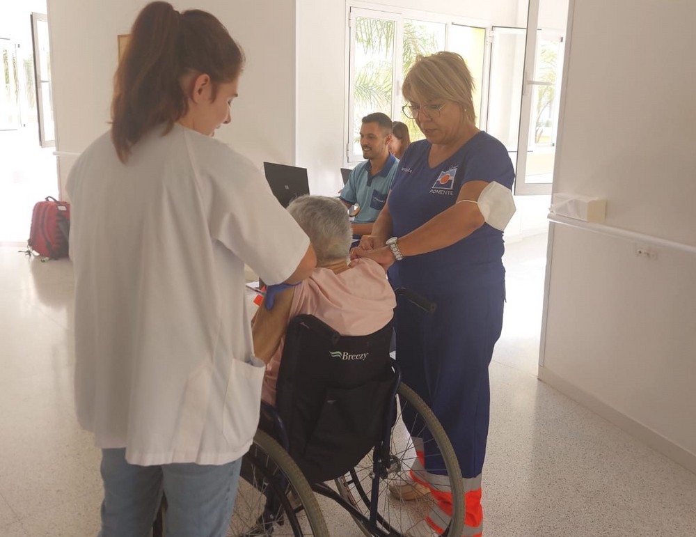 El Distrito Sanitario Poniente vacunará a la población durante este fin de semana