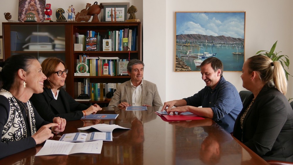 Manuel Cortés se reúne con la productora del Juergas Rock para avanzar en la organización de la undécima edición