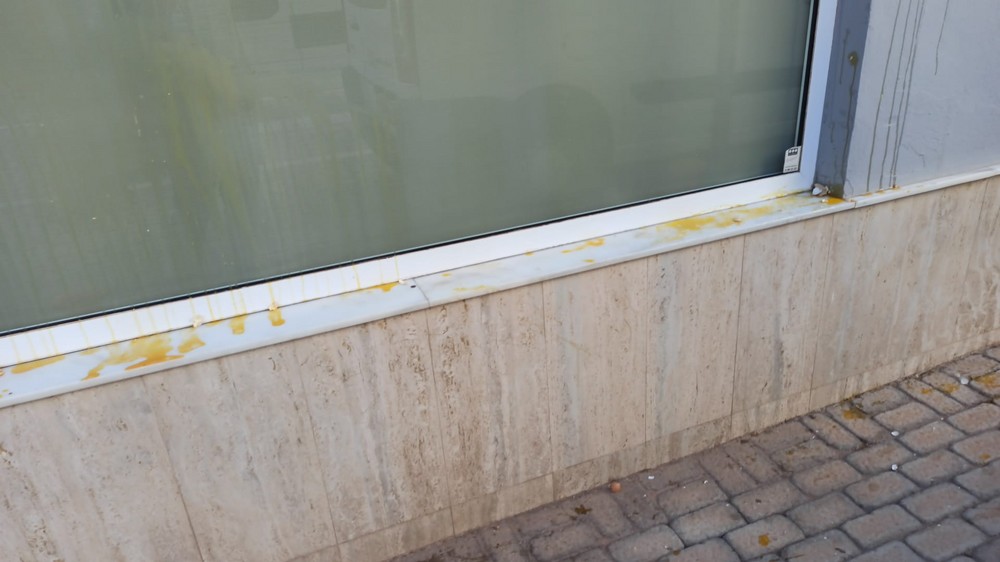 El PSOE de El Ejido condena los actos vandálicos realizados contra su sede