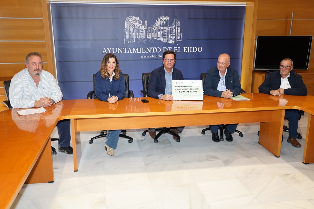 La cooperativa Campoejido dona 12.784 euros al Ayuntamiento para favorecer las políticas de igualdad