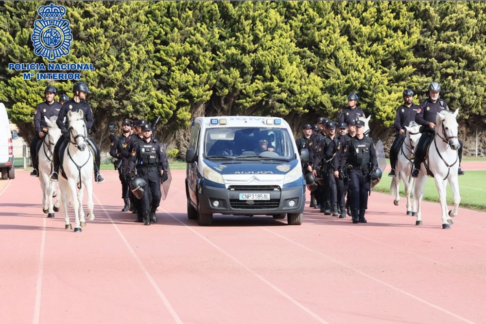 La Policía Nacional exhibe músculo y cerebro en Santo Domingo