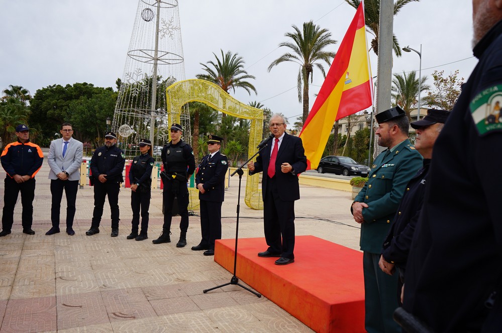 Vícar rinde homenaje al 'espíritu de concordia' de la Constitución