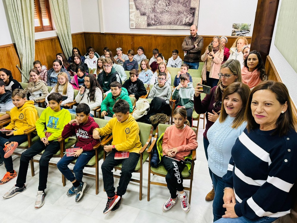 Dalías celebra el Día de la Constitución en todos los centros educativos