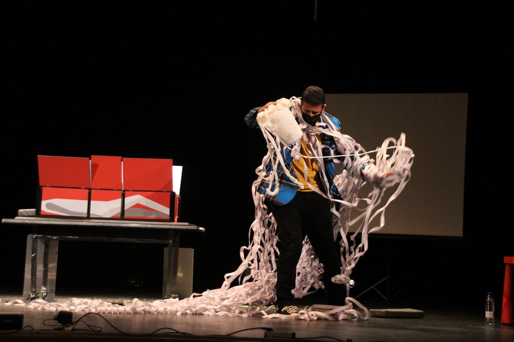 La Red Andaluza de Teatros Públicos y los ayuntamientos de Adra, Pulpí, Vera y Carboneras programan cuatro espectáculos el fin de semana
