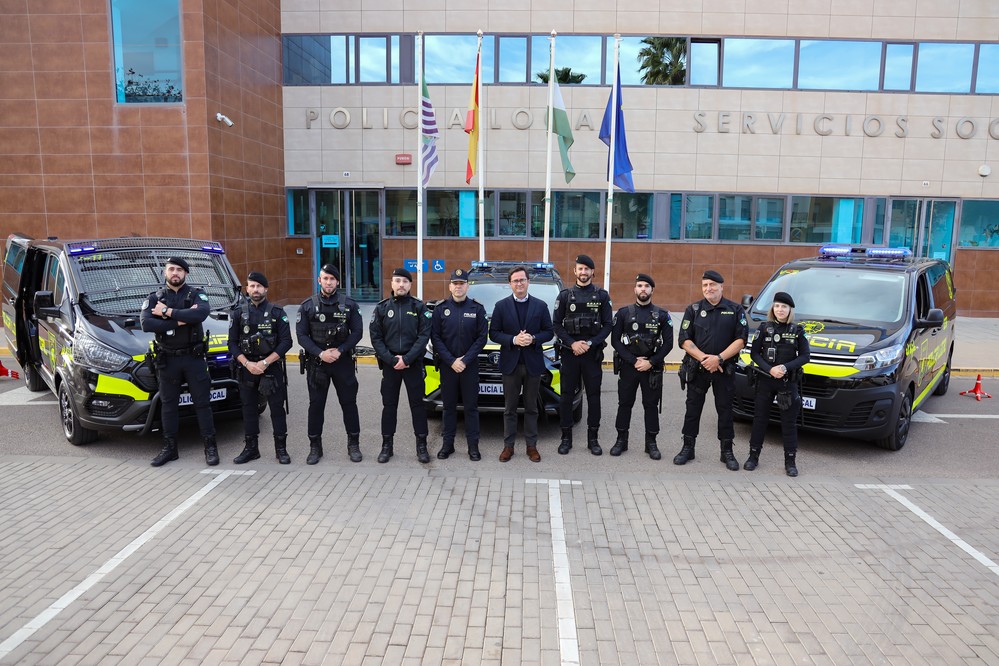 Tres nuevos vehículos para el GOAP y la Unidad Canina de la Policía Local de El Ejido