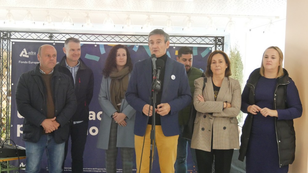 Una exposición fotográfica visibiliza la transformación de Adra a través de la EDUSI