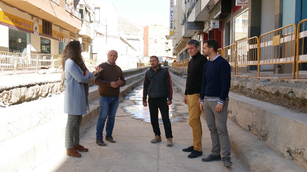 Avanzan a “muy buen ritmo” las obras de reordenación de la Rambla de las Cruces de Adra