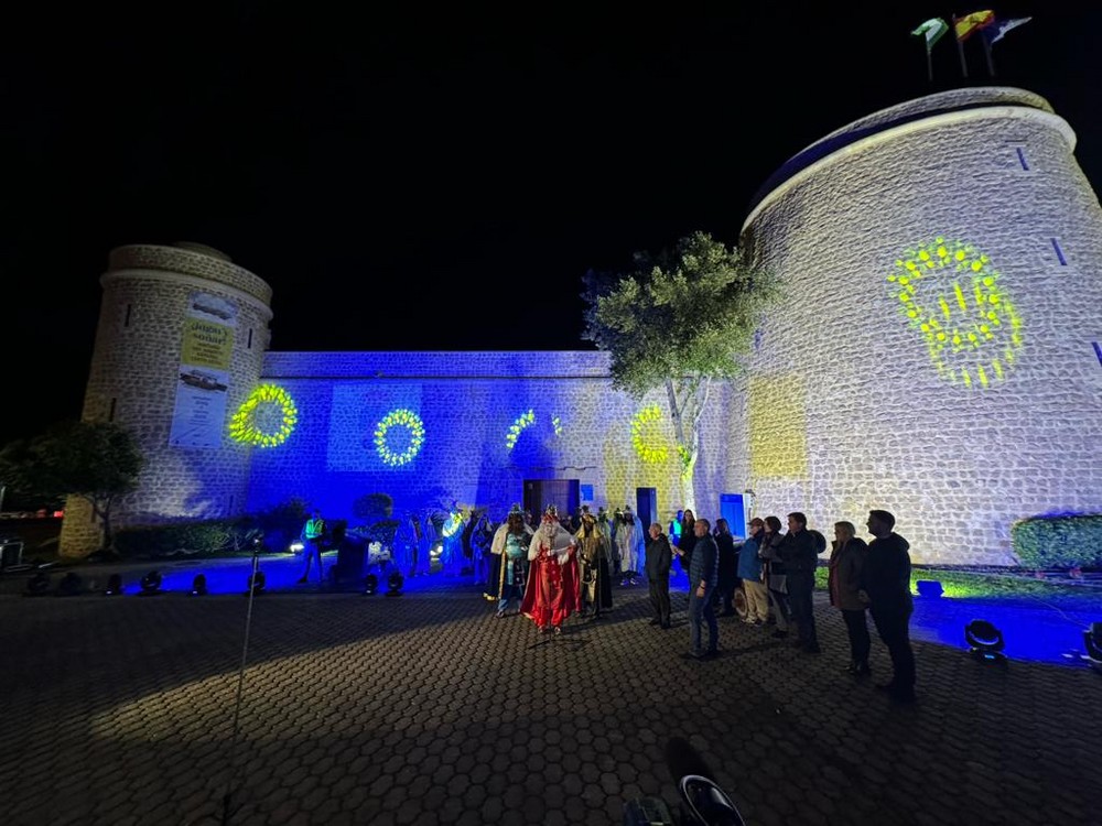 Noche de ilusión y alegría para recibir la llegada de sus Majestades los Reyes Magos de Oriente a Roquetas