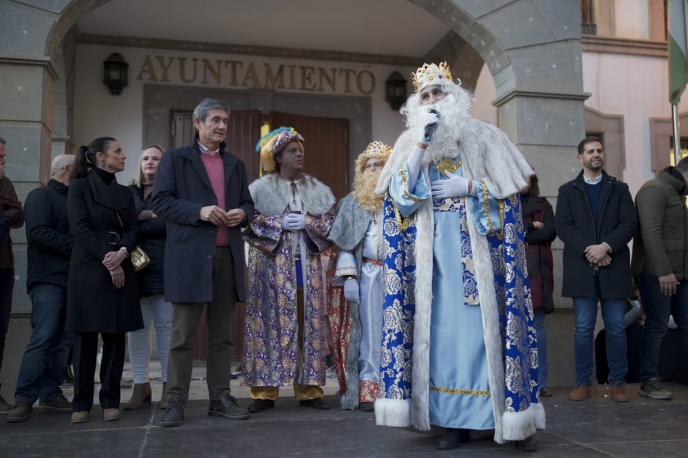 La ciudad de Adra acoge a Sus Majestades los Reyes Magos de Oriente en una Cabalgata llena de magia y emoción