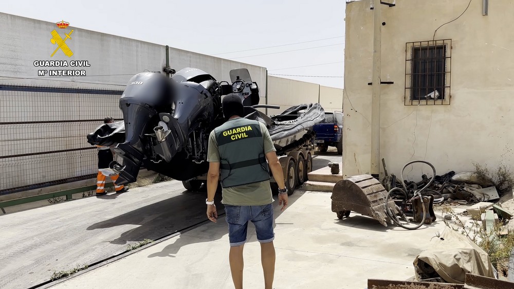 Detenidos 18 integrantes de una organización que introducía hachís en narcolanchas por las costas de Almería