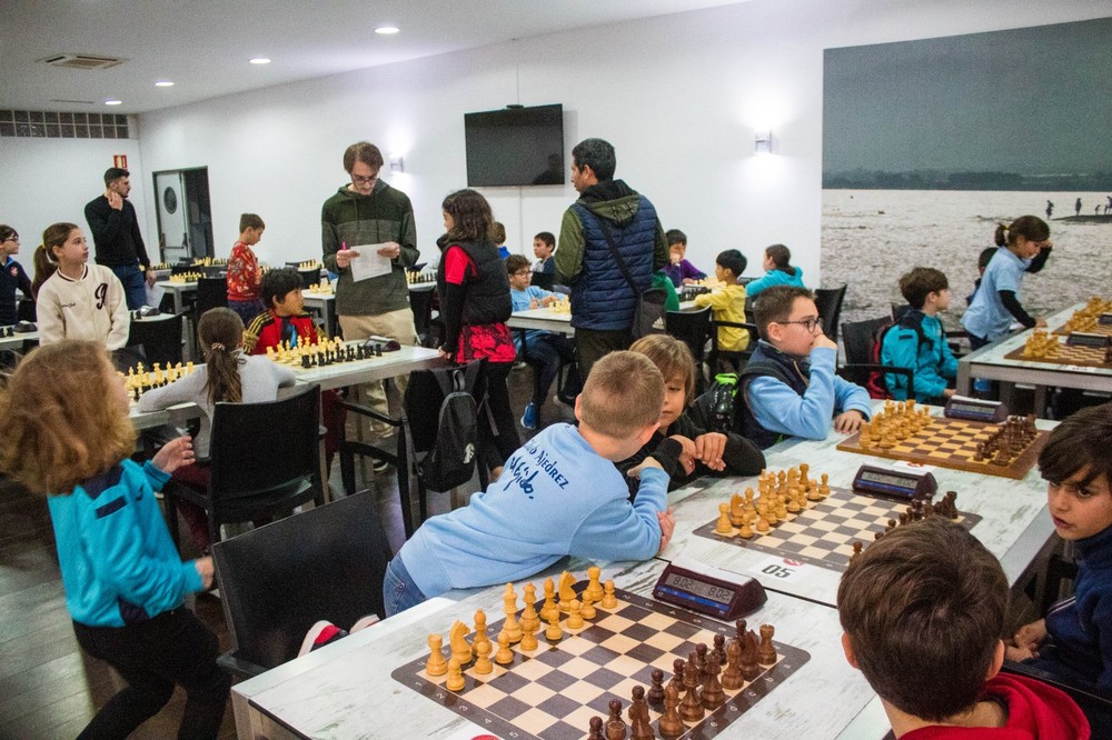 Grigoryan y Adrián Suárez se destacan en el Chess Festival de Roquetas de Mar