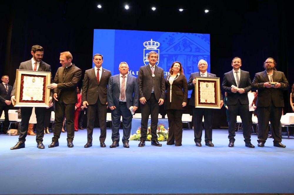 El Auditorio Ciudad de Adra se viste de gala para celebrar el I Día del Municipio ante más de 600 asistentes