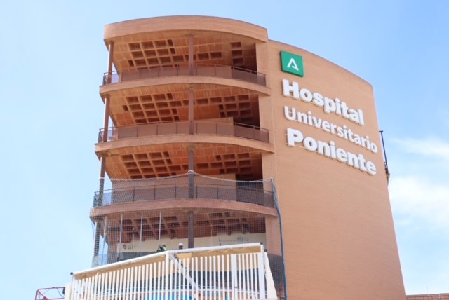 El Hospital Universitario Poniente inicia las obras del proyecto de Humanización ‘Asómate a la Vida’