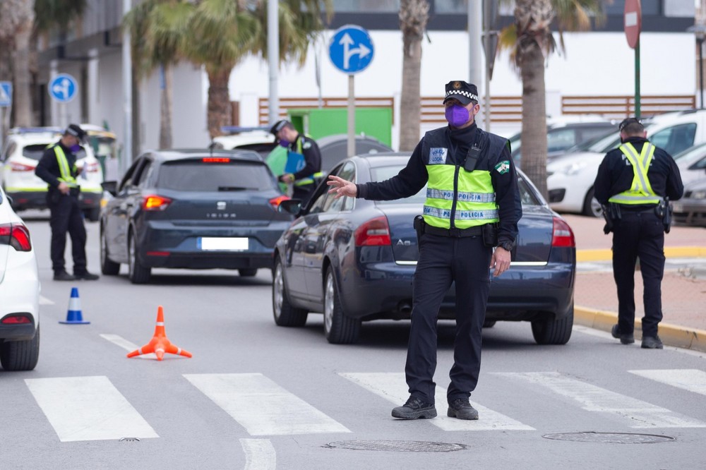 Adra intensifica el control y la vigilancia del Transporte Escolar con una campaña del 22 al 26 de enero