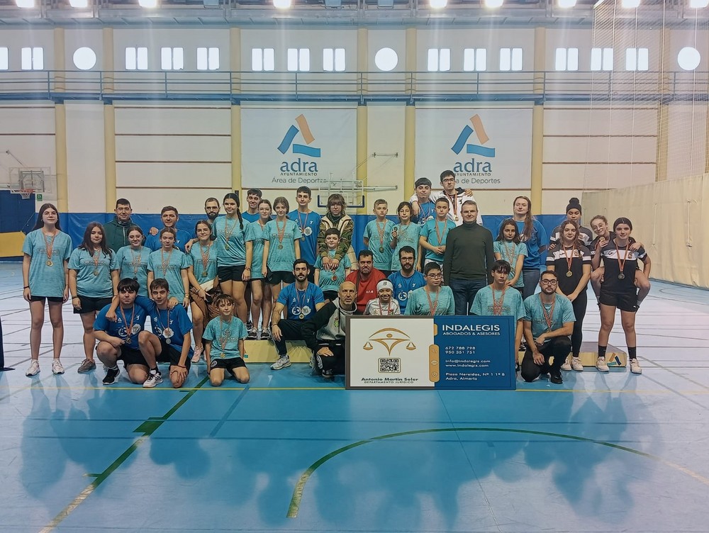 Este fin de semana ha arrancado en el Pabellón Municipal de Adra el circuito almeriense de Bádminton