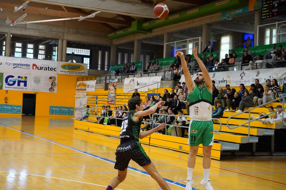 Melilla, implacable en su casa, vence a un Baloncesto Murgi sin consistencia defensiva (94-80)