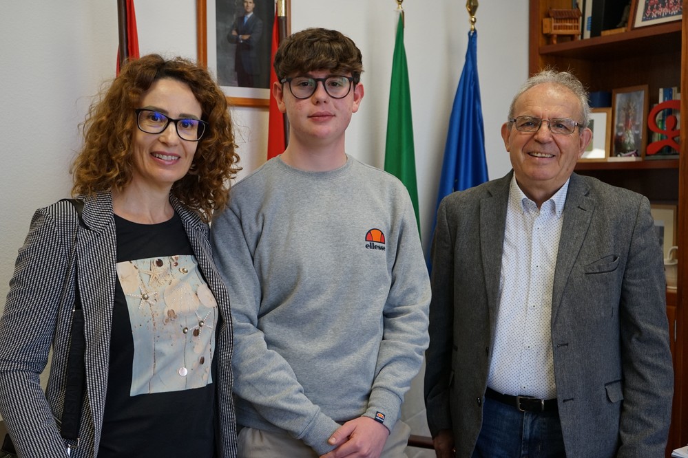 Un joven vicario consigue una de las becas de la Fundación Amancio Ortega
