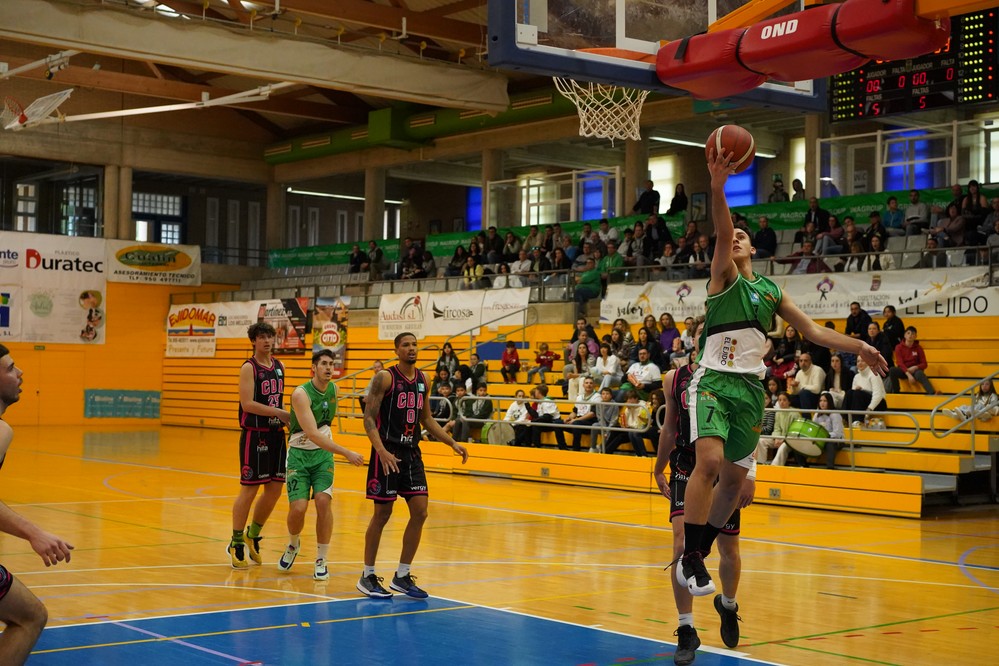 Los jóvenes del Baloncesto Murgi explotan su juego y se imponen al CB Armilla 94-80